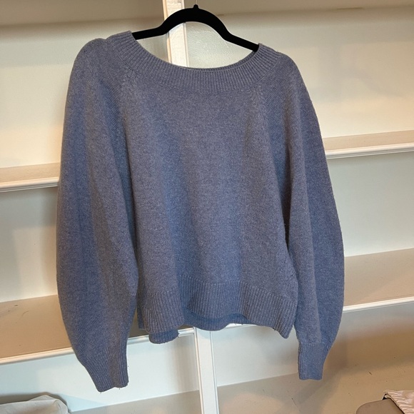 VINCE Blue Gorgeous Sweater - L - Picture 2 of 6